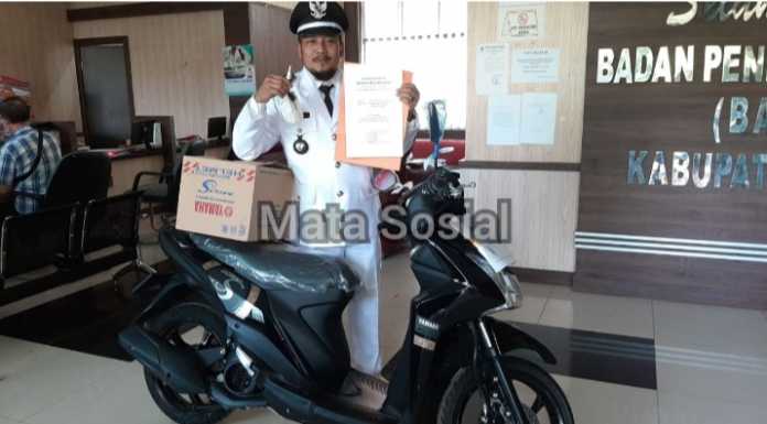Dapat Hadiah Motor