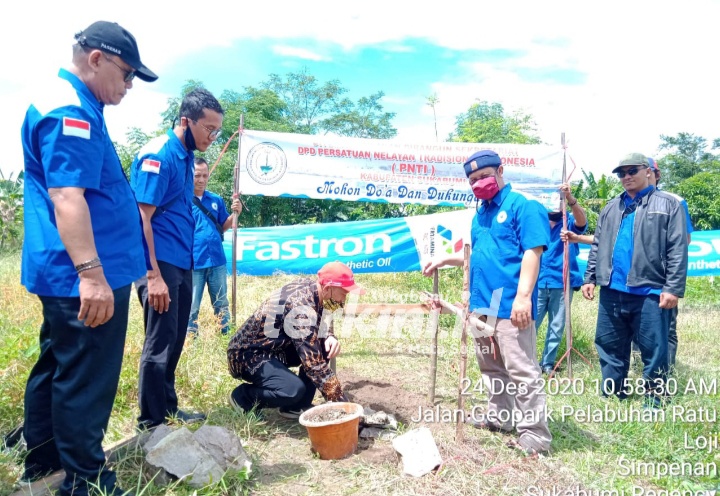 Perjuangkan Nelayan Tradisional DPD PNTI Sukabumi Bangun Kantor Bersama di Desa Loji Kecamatan Simpenan