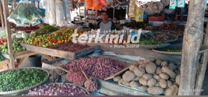 Pengaruh Pandemi Covid-19, Pedagang Di Pasar Palabuhanratu Masih Lesu