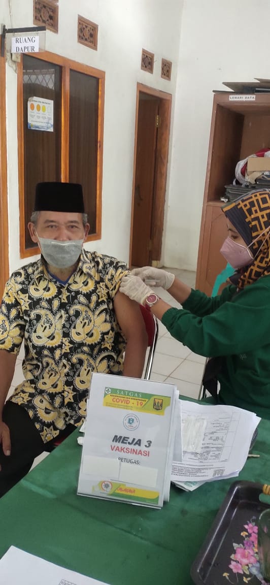Sri Resmiati SrKeb SKM MM Kepala Puskesmas Jampangkulon Tingkatkan PHBS dan 5M 3T