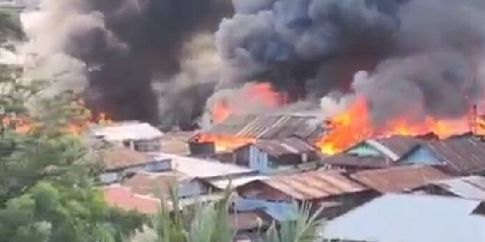 ReNus Terjun ke Lokasi Bencana Kebakaran Kota Bitung, Mata Sosial: Semua Relawan Mari Bersinergi Kebakaran