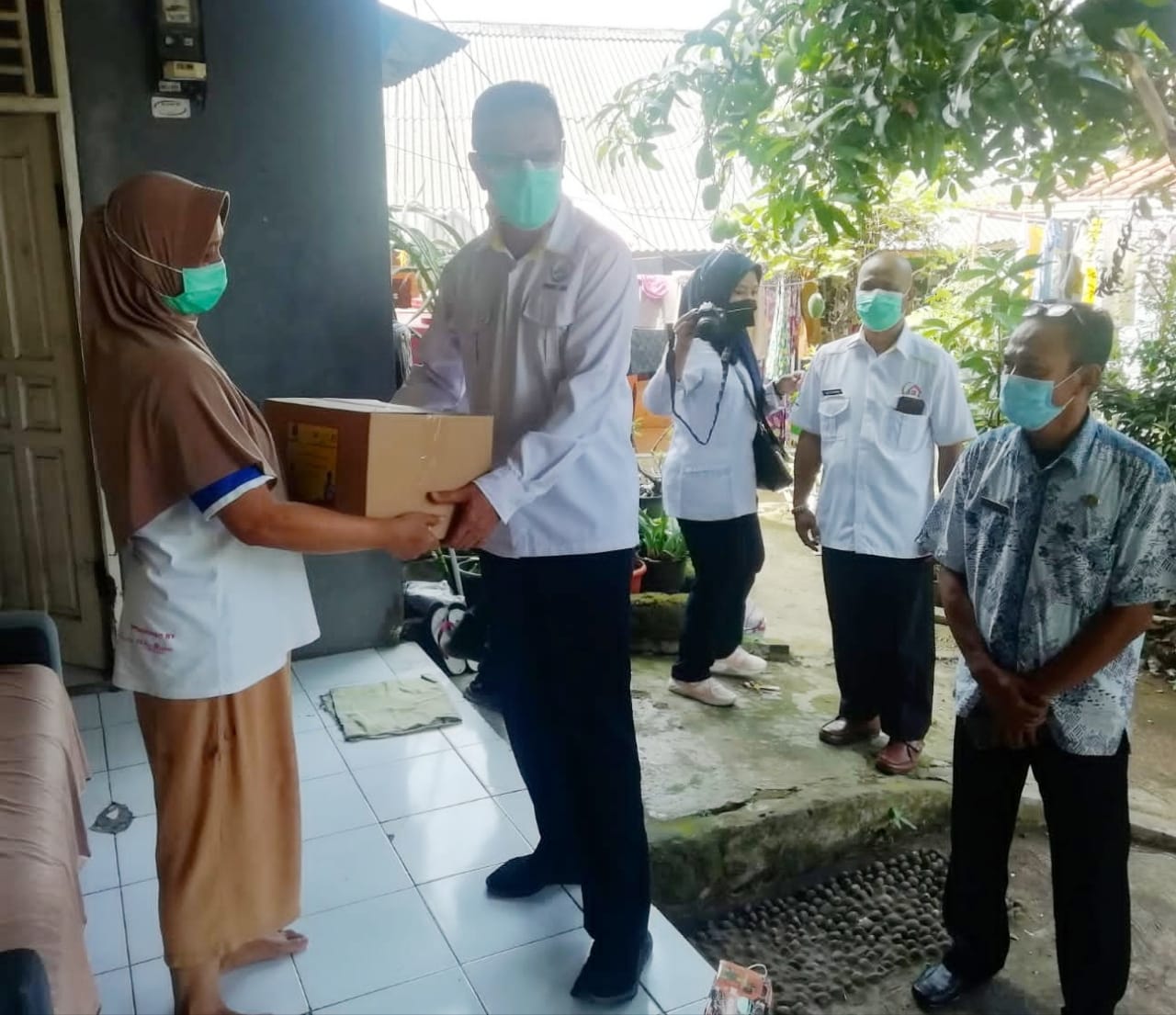 Peduli Dan Berbagi Di Masa Pandemi Covid-19 Oleh Dinas Perkim Kabupaten Sukabumi