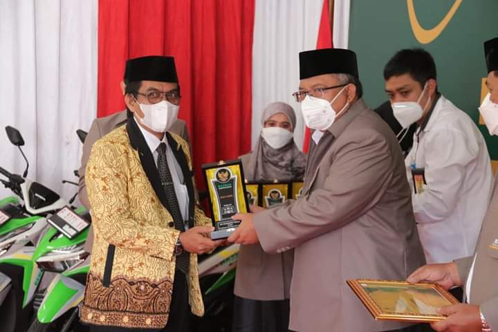 Bupati Sukabumi Luncurkan Gerakan GMM Serta Apresiasi Baznas