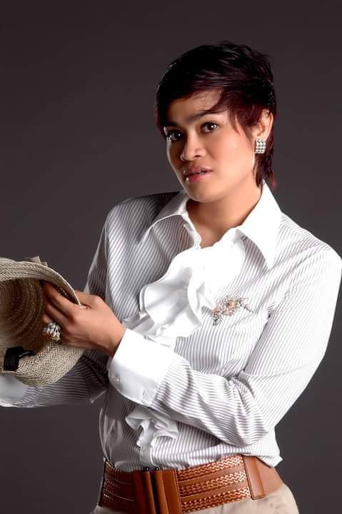 Bunda Naumi, Aktivis Perempuan yang Terus Tebar Kepedulian dan Berbagai Bahagiakan Sesama