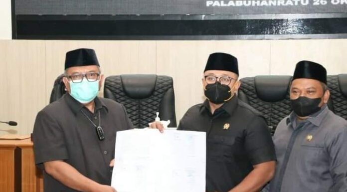 Ada Beberapa Raperda yang Ditetapkan Dalam Rapat Paripurna DPRD Sukabumi Raperda