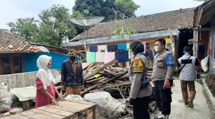 Kapolsek Parungkuda Kompol Ari Trisnawati