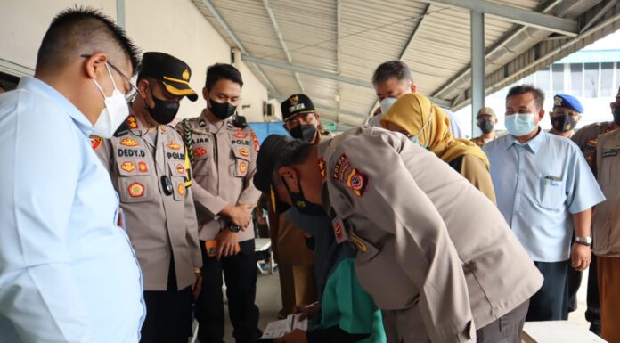 Kapolda Jabar Kunker ke Sukabumi Dorong Pencapaian Target Vaksinasi polda jabar