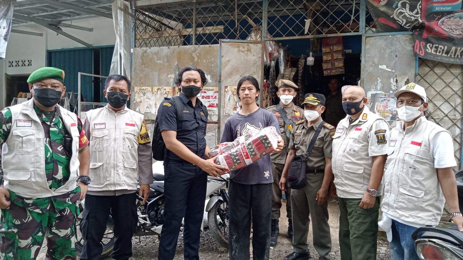 Satpol PP Kabupaten Sukabumi Bersama Bea Cukai dan TNI Polri Berantas Cukai Tembakau Ilegal