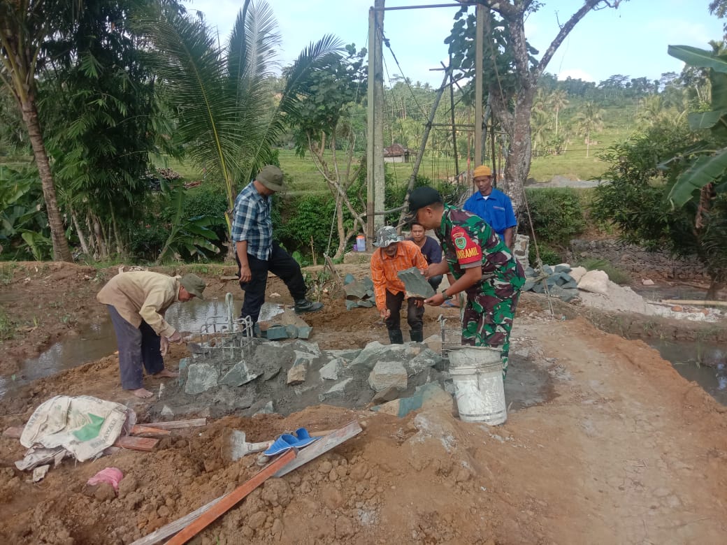 Kpt Arm Witono Hidupkan Semangat Gotong Royong di Wilayah Kerjanya