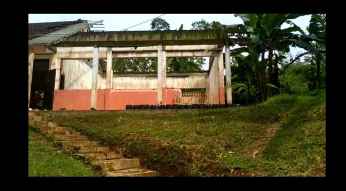 Kok bisa? Sejak Tahun 2013 Salah Satu Bangunan SD di Sukabumi Kondisinya Sangat Memprihatinkan SD