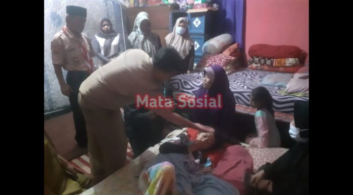 Kadisdik Sukabumi Peduli dan Berbagi di Momentum Hari Pahlawan dan Kesehatan Nasional Serta Hari Ayah Kepala Dinas Pendidikan